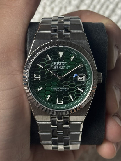 Seiko Land Dweller - Green