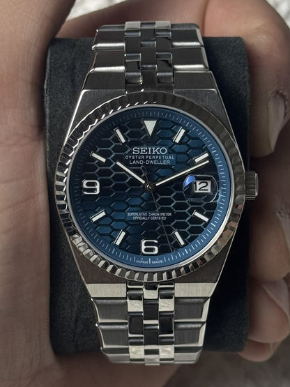 Seiko Land Dweller - Navy Blue