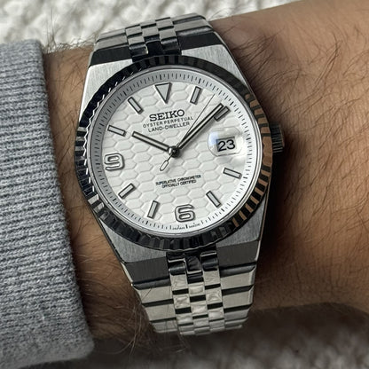 Seiko Land Dweller - White
