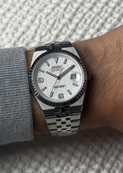 Seiko Land Dweller - White